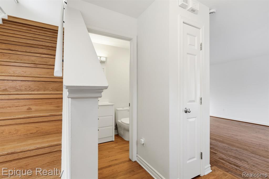 535 W Marshall Street, Fenton, MI 48220 — Photo 12
