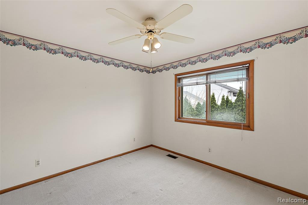42590 Schienle Lane, Clinton Twp, MI 48038 — Photo 37
