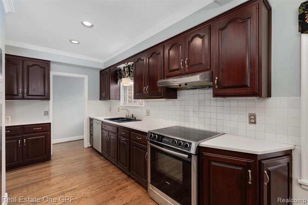 636 Middlesex Road, Grosse Pointe, MI 48230 — Photo 14