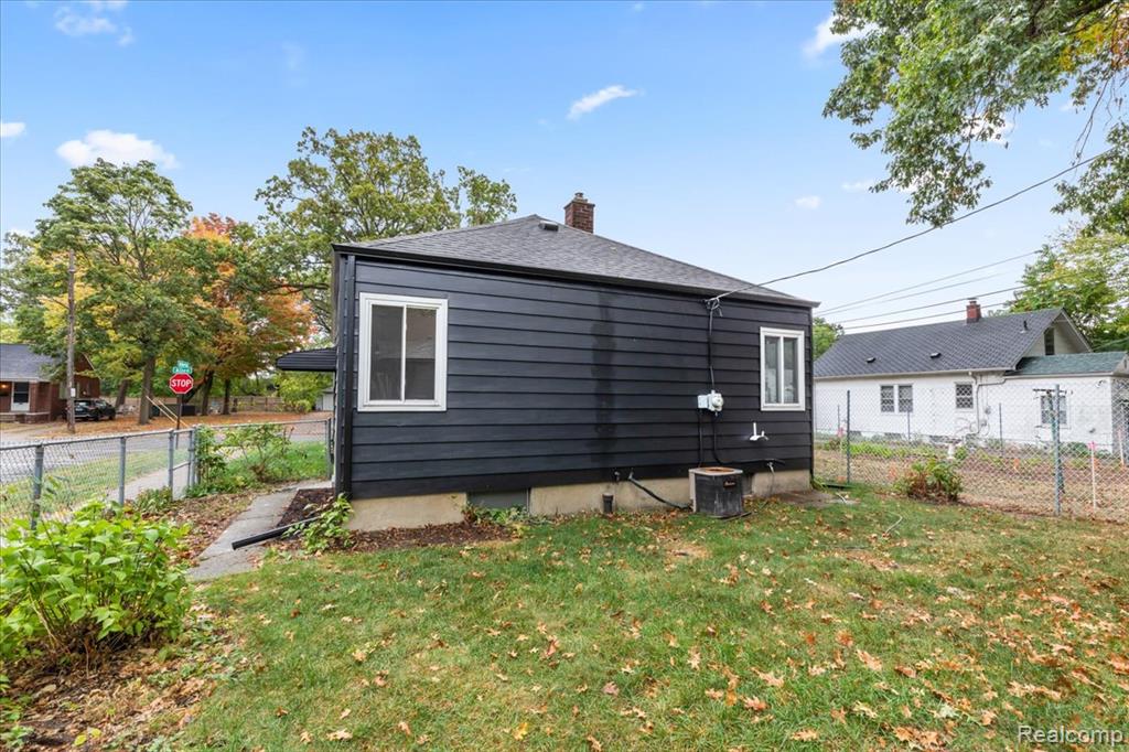855 Allen Street, Ferndale, MI 48220 — Photo 26