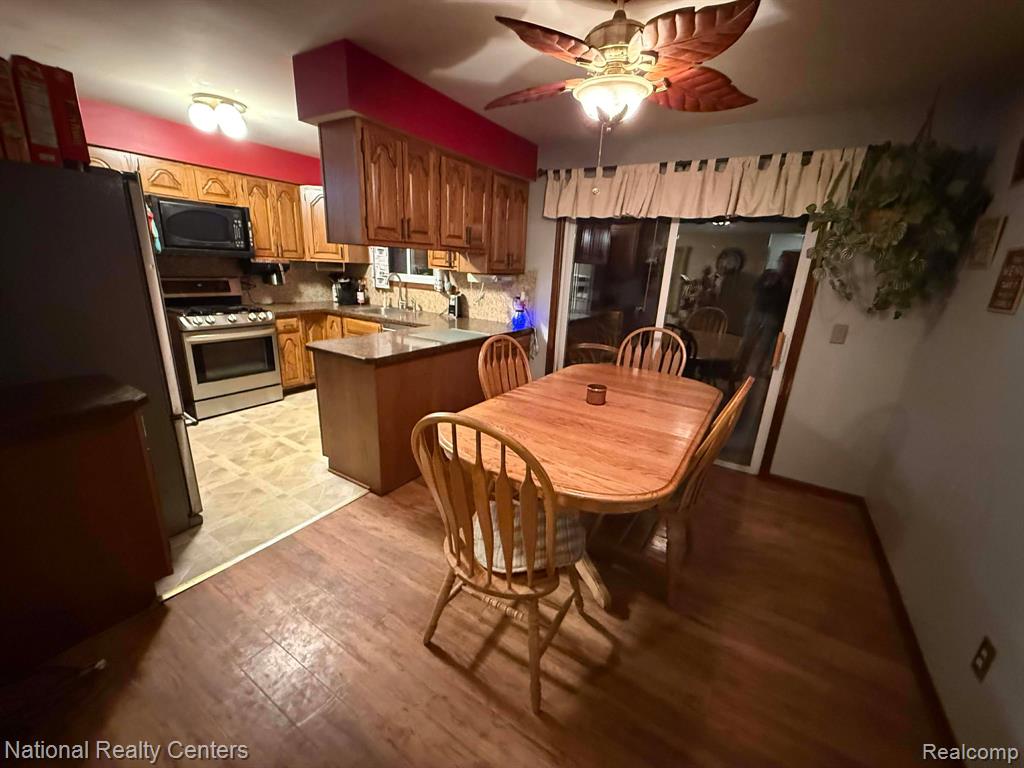 27125 Delos Road, New Boston, MI 48164 — Photo 32