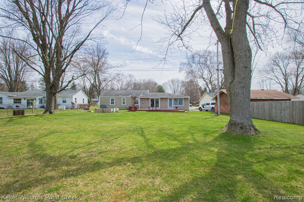 419 ALMONT Avenue, Almont, MI 48003 — Photo 24