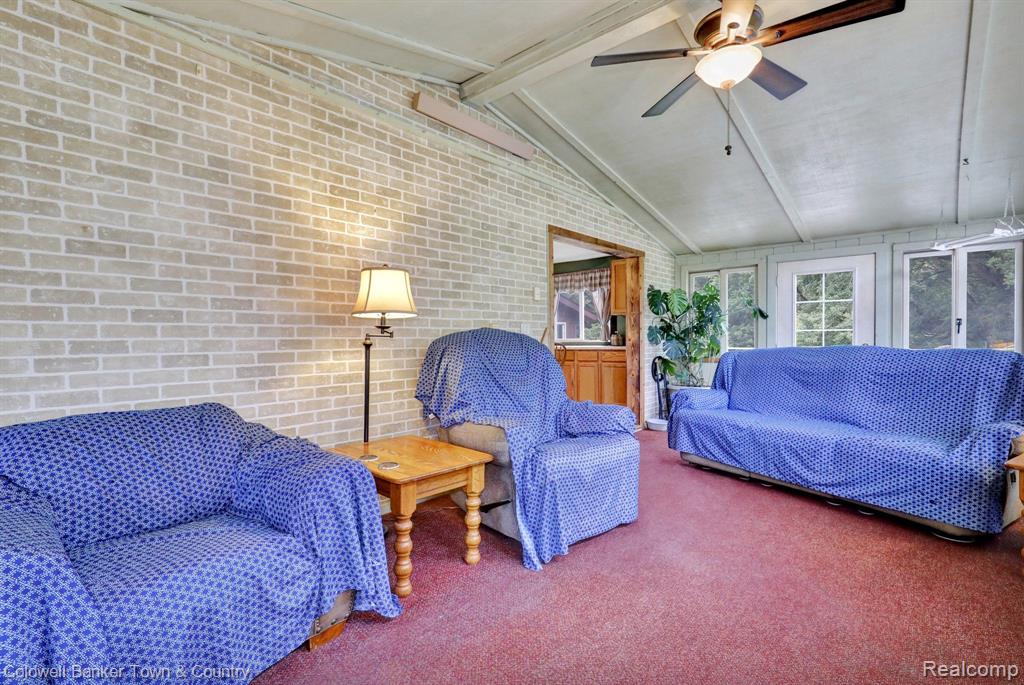 6068 W GRAND RIVER Road, Laingsburg, MI 48848 — Photo 14