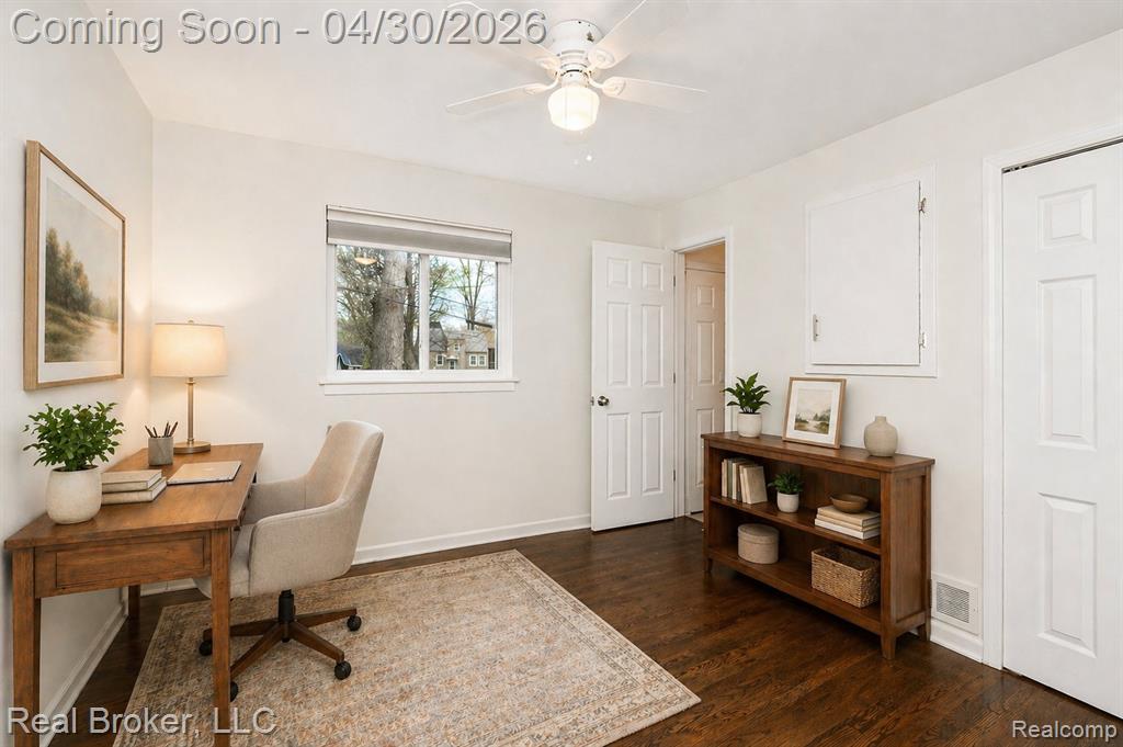 8410 Northfield Boulevard, Oak Park, MI 48237 — Photo 18