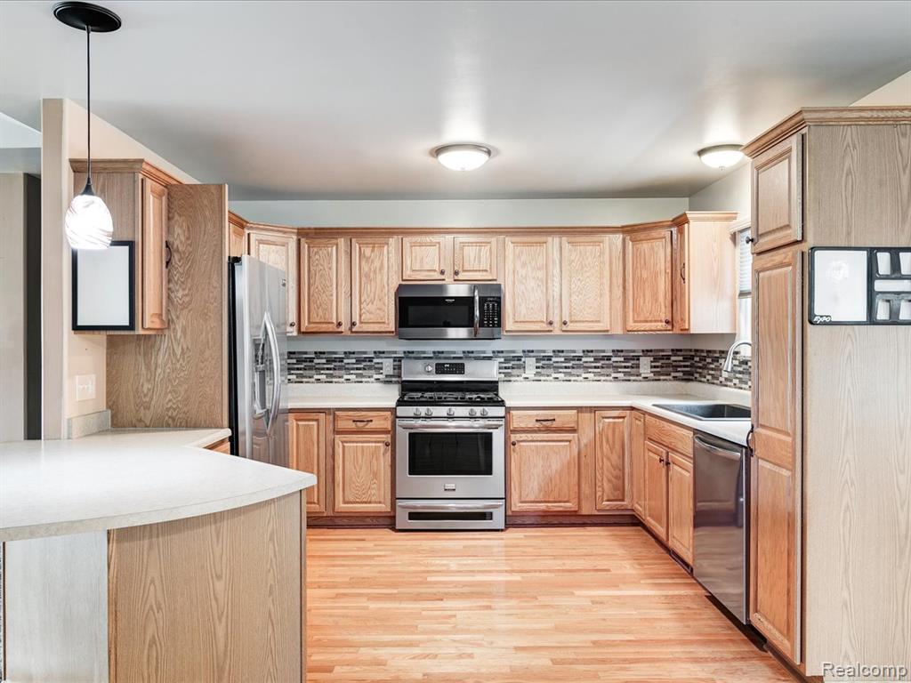 5652 N Lake Drive, Kimball, MI — Photo 10