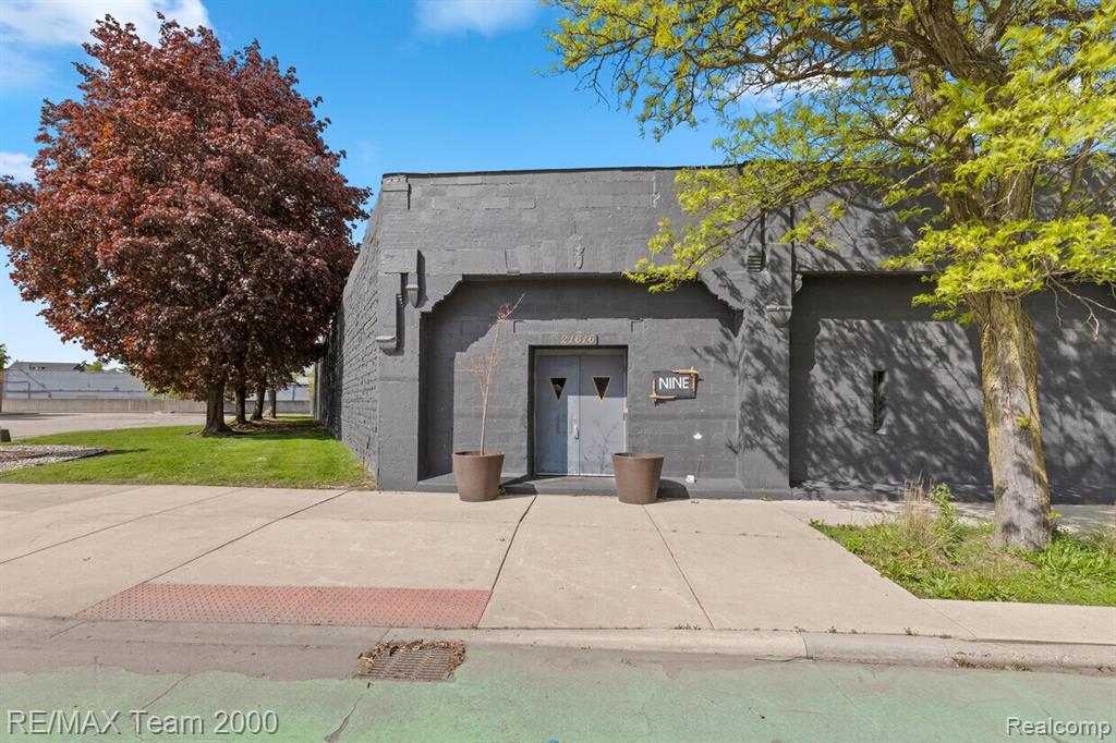 21616 Grand River Avenue, Detroit, MI 48219 — Photo 10