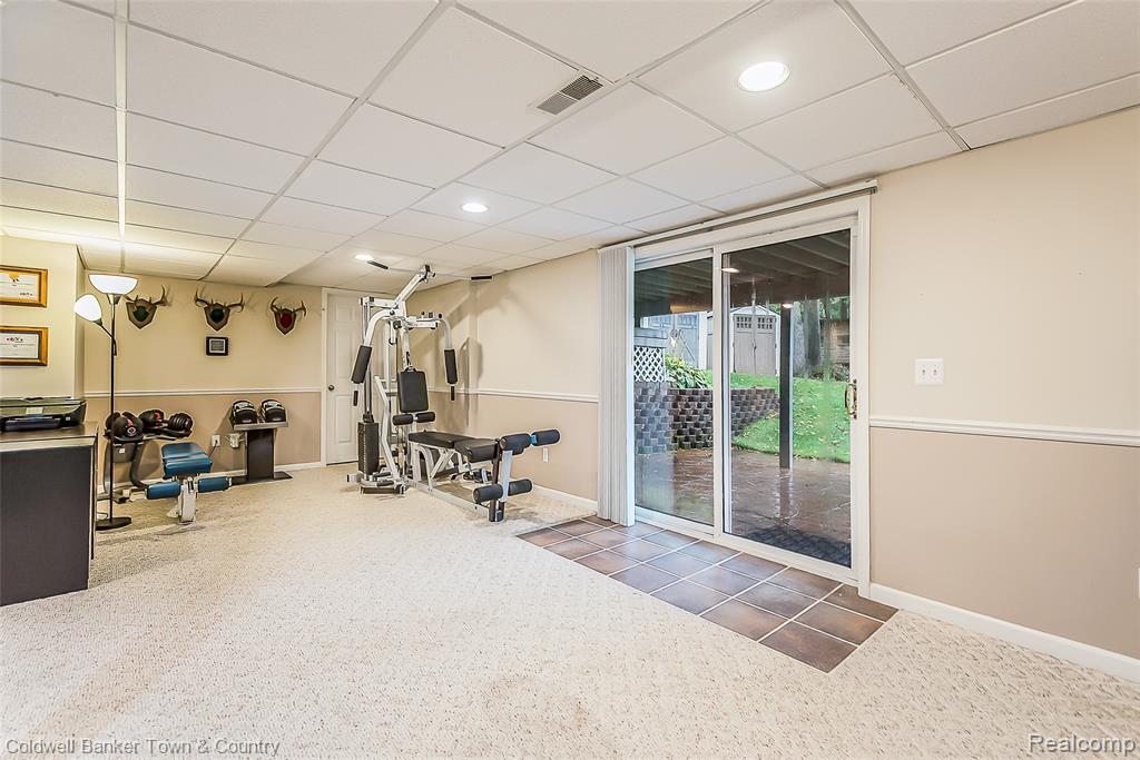 9305 Appleview Court, Brighton, MI 48116 — Photo 43