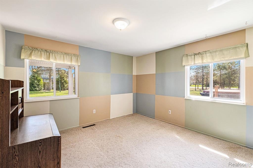 5537 VASSAR Road, Grand Blanc, MI 48439 — Photo 14