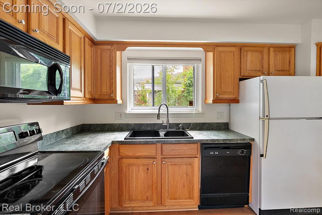 7624 Gary Avenue, Westland, MI — Photo 9
