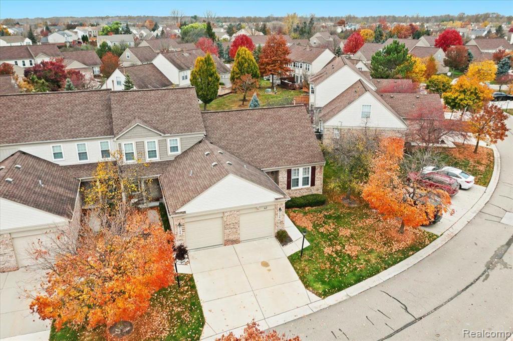 4138 HUNTERS Circle E, Canton, MI 48188 — Photo 29