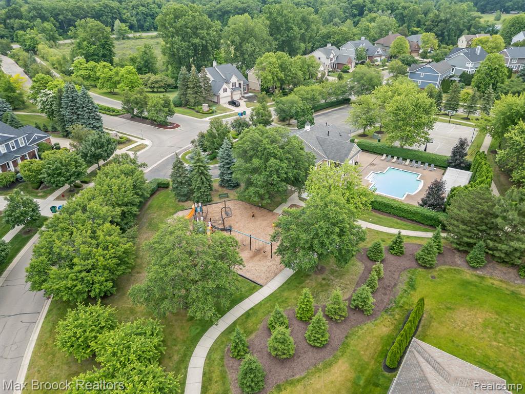6144 Strawberry Circle, Commerce Twp, MI 48382 — Photo 45