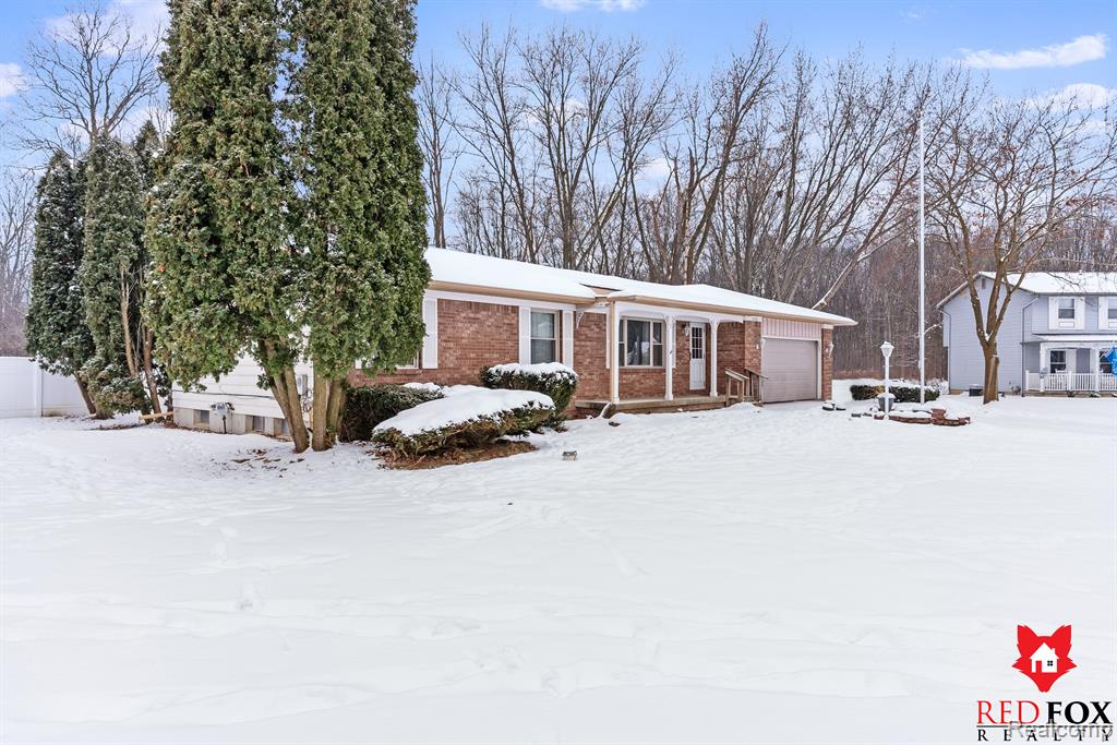 6246 KING ARTHUR Court, Swartz Creek, MI 48473 — Photo 5