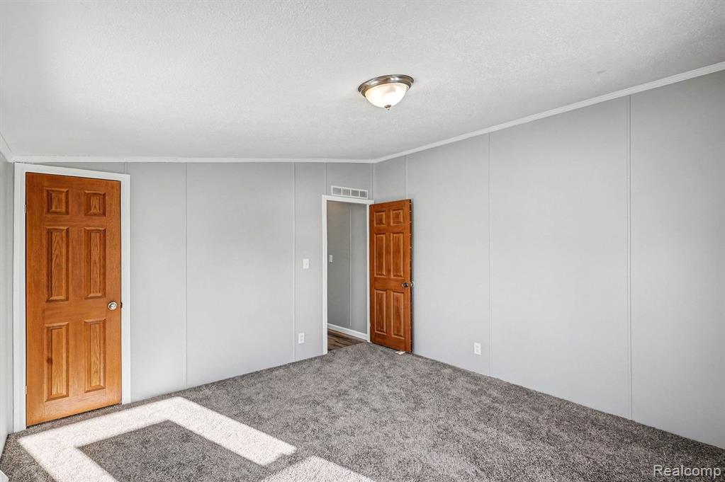 3858 Apple Drive, Oakland, MI — Photo 14