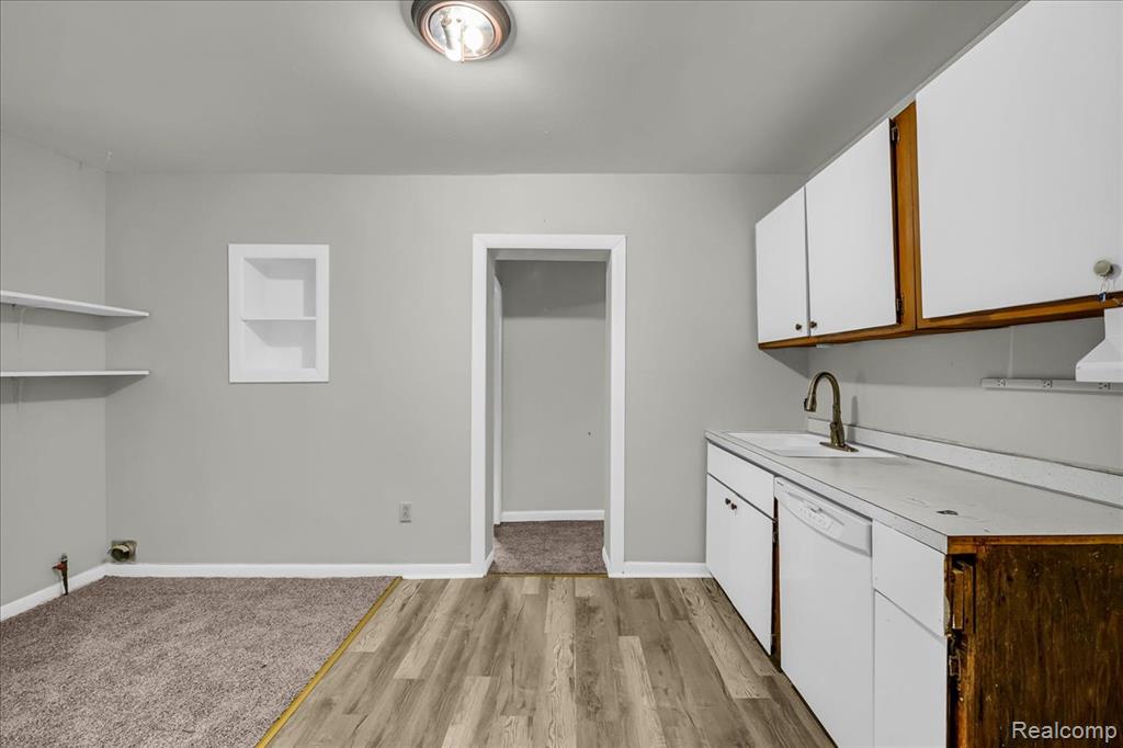 909 Maplewood Avenue, Ypsilanti, MI 48198 — Photo 7