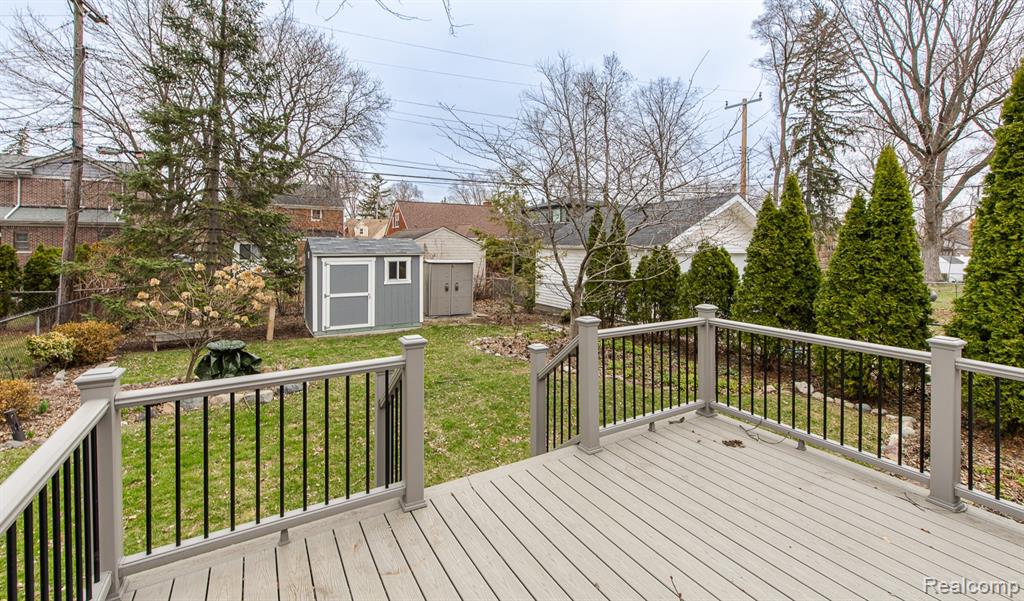 10846 Hart Avenue, Huntington Woods, MI — Photo 49