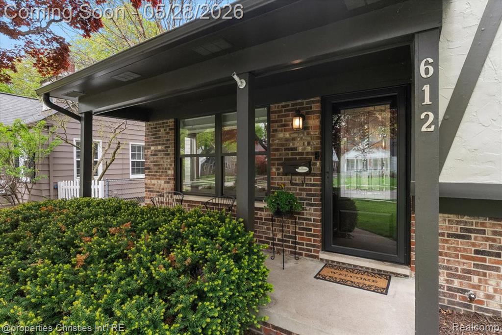 612 Royal Avenue, Royal Oak, MI 48073 — Photo 5