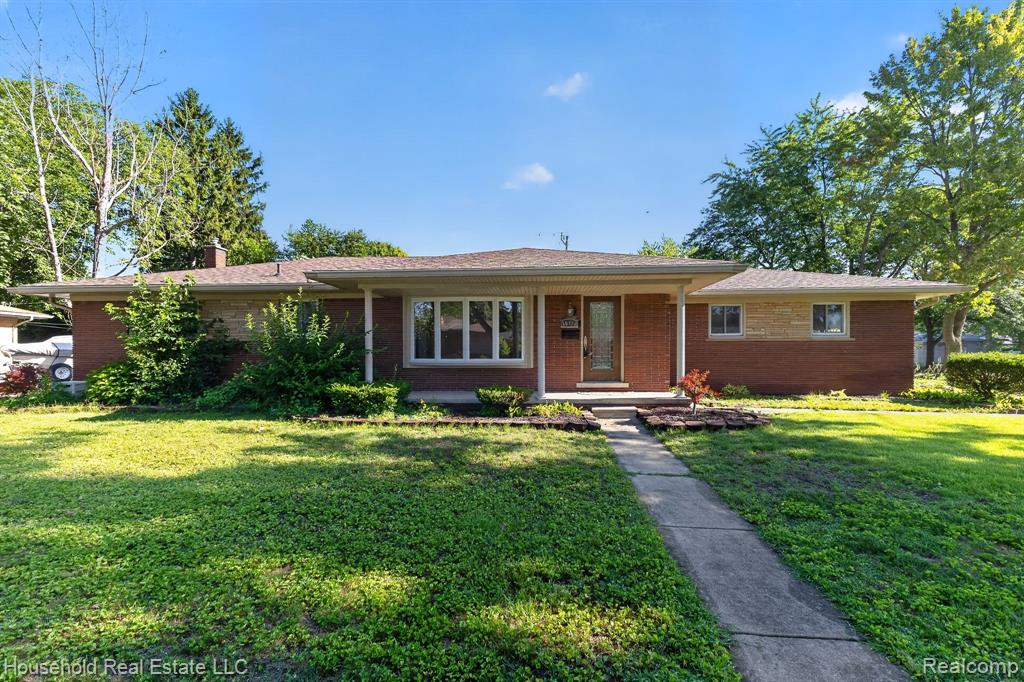 30110 Bentley Street, Livonia, MI 48154