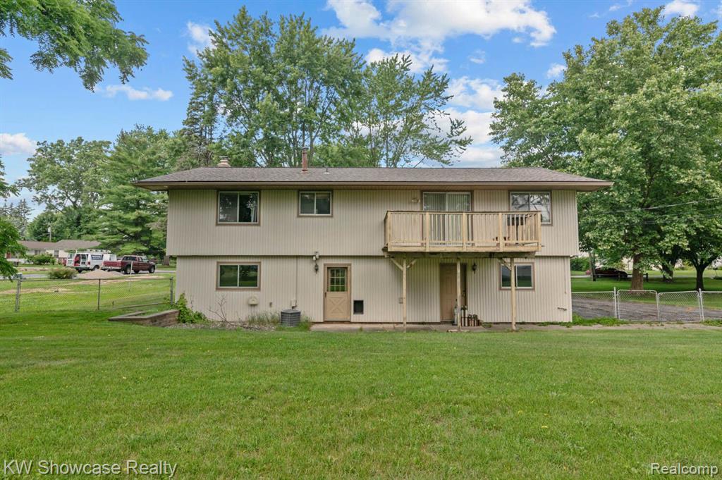 7675 VISGER Avenue, Waterford, MI 48329 — Photo 25