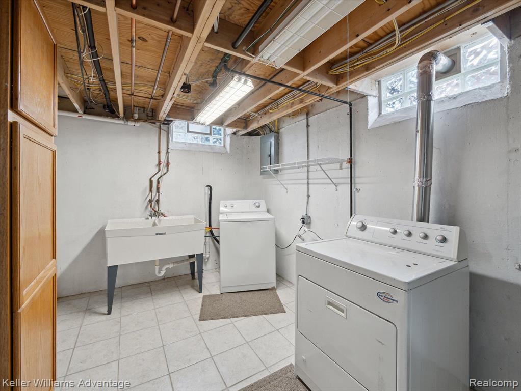 6634 HAWTHORNE Street, Garden City, MI — Photo 29