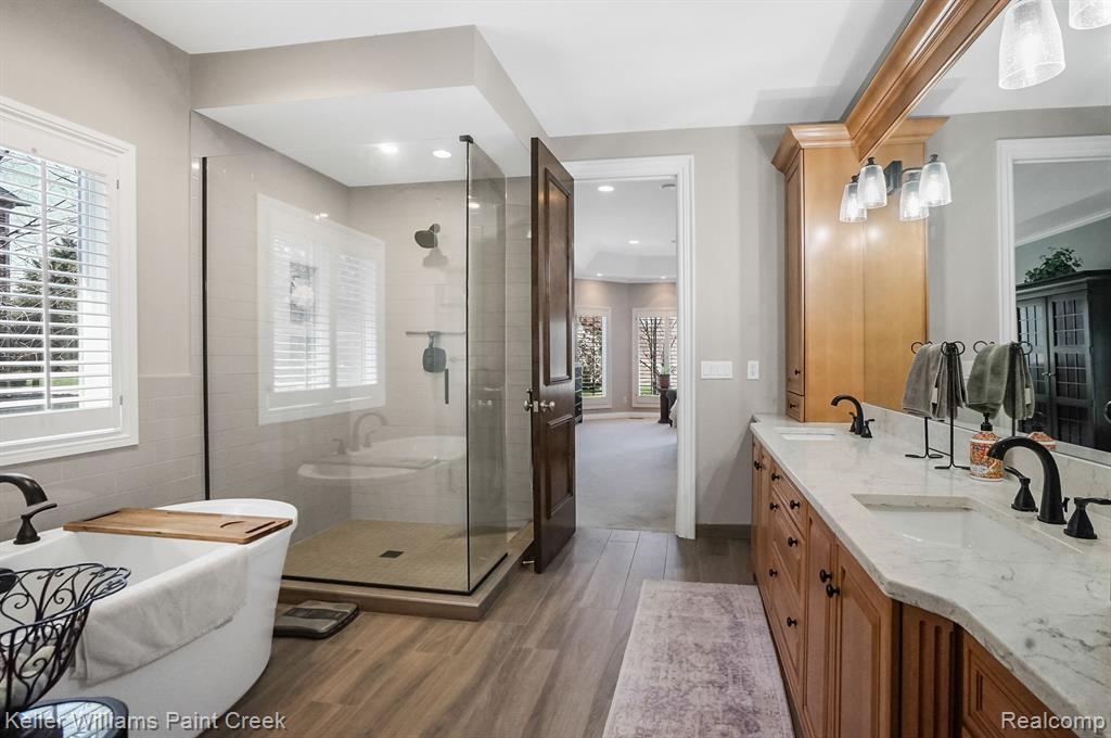 4956 Crestone Way, Rochester, MI 48306 — Photo 32