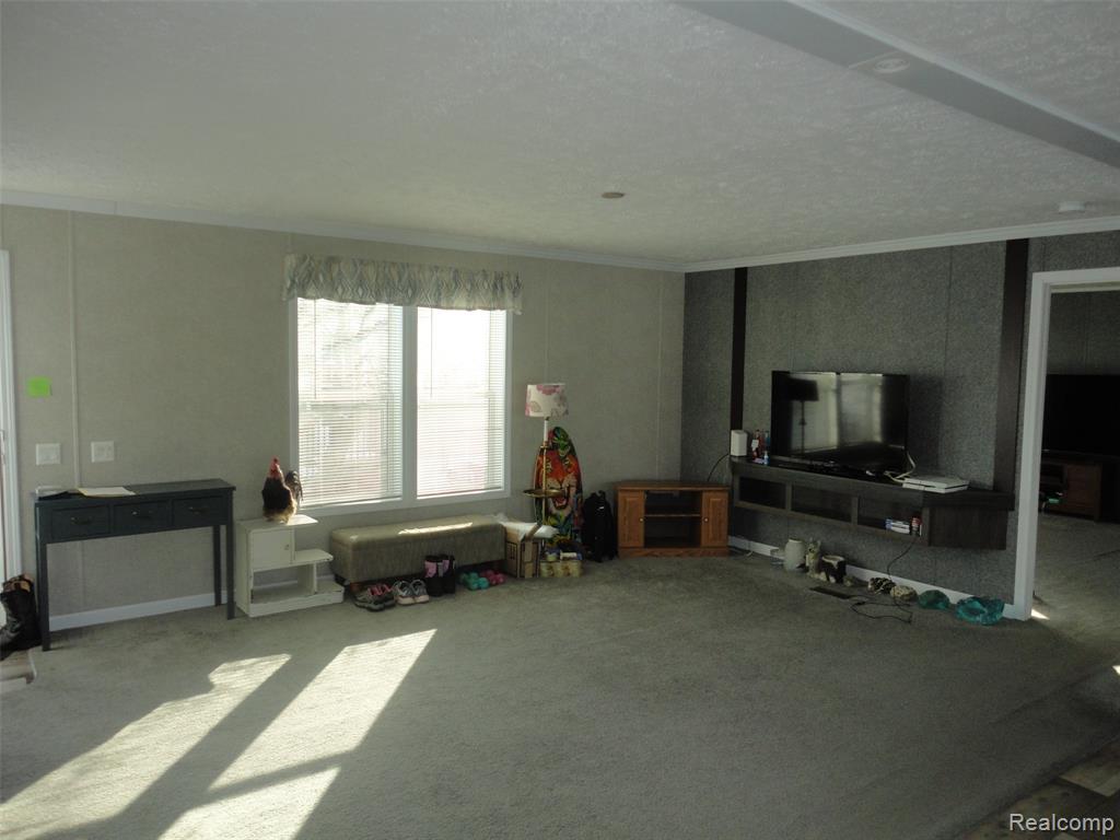 170 Newbury, Adrian, MI 49221 — Photo 8