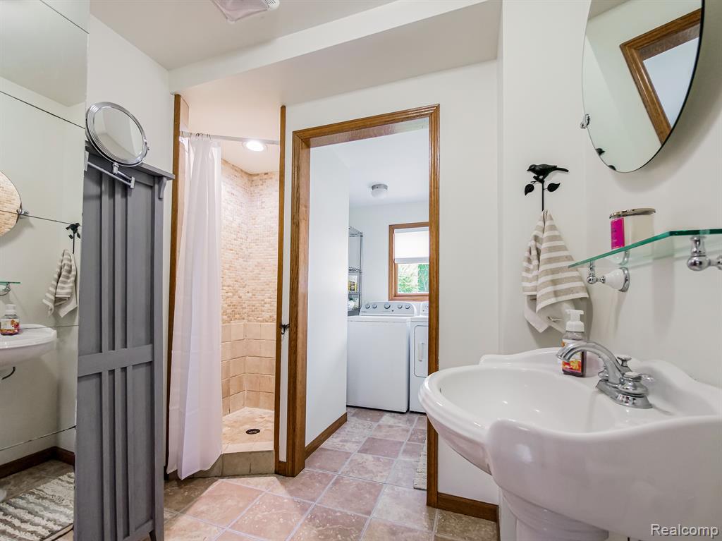 23 PEARL Street, Oxford, MI 48371 — Photo 8