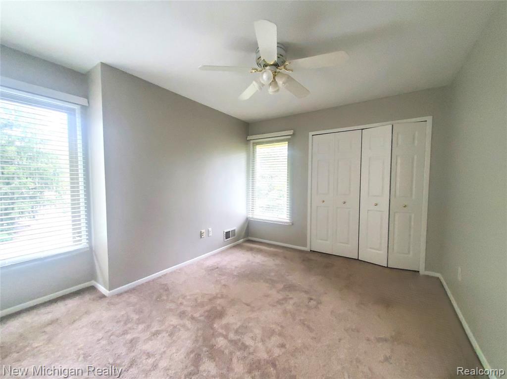673 Oakbrook W, Rochester Hills, MI 48307 — Photo 24