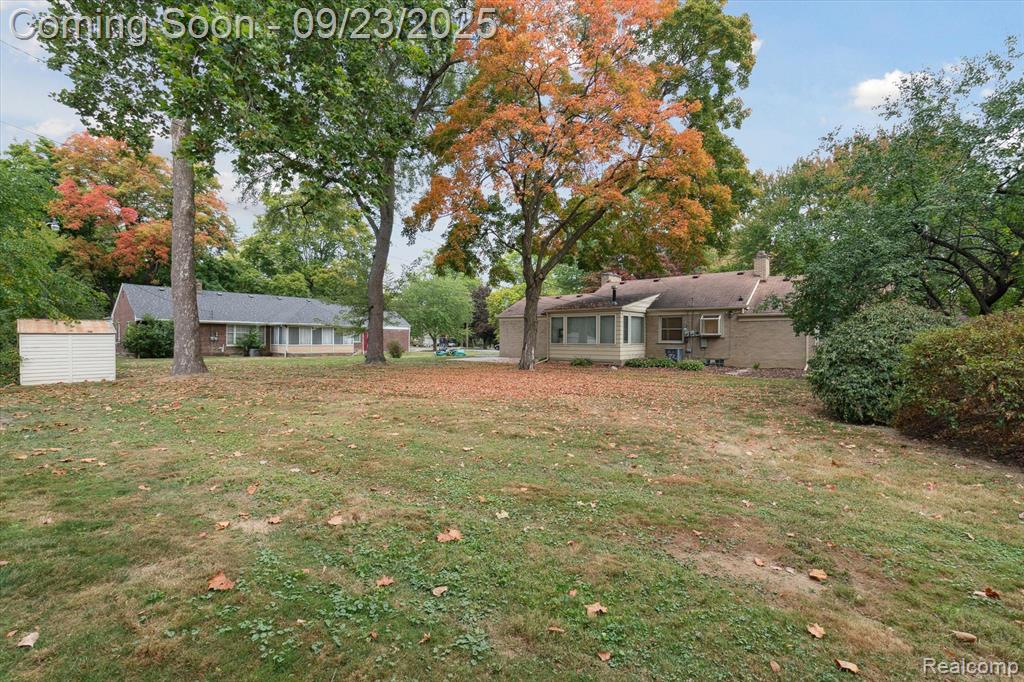 18797 Wiltshire Boulevard, Lathrup Village, MI 48076 — Photo 9