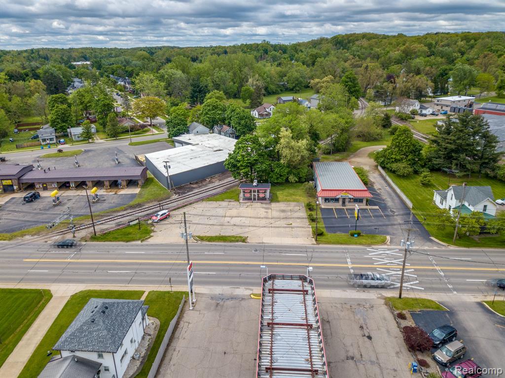 70 W CARLETON Road, Hillsdale, MI 49242 — Photo 12