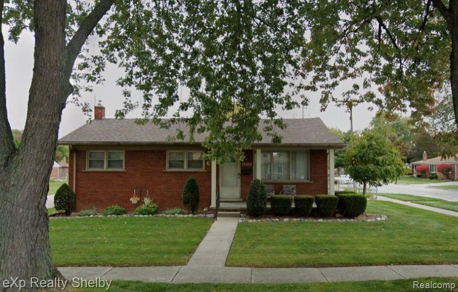 6810 WHITEFIELD Street, Dearborn Heights, MI 48127 — front exterior