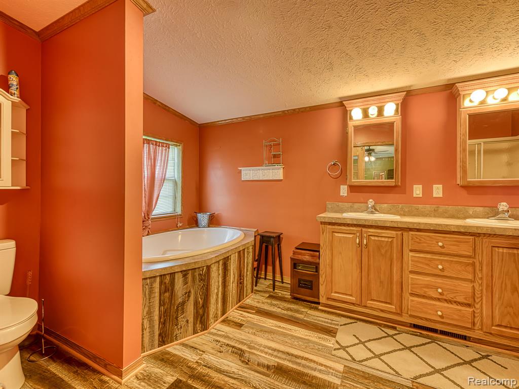 940 Tanner Landing, Monroe, MI 48161 — Photo 21