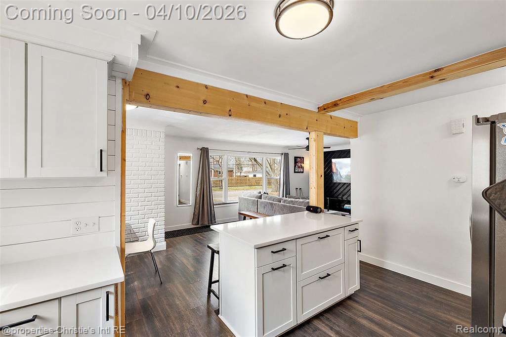 24658 Roanoke Avenue, Oak Park, MI 48237 — Photo 13