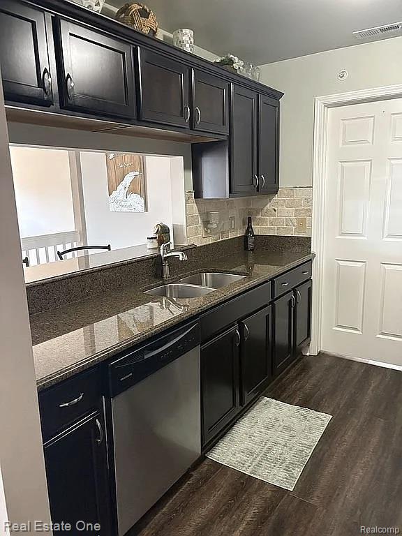 52069 Naugatuck Drive, 47, Macomb, MI 48042 — Photo 9