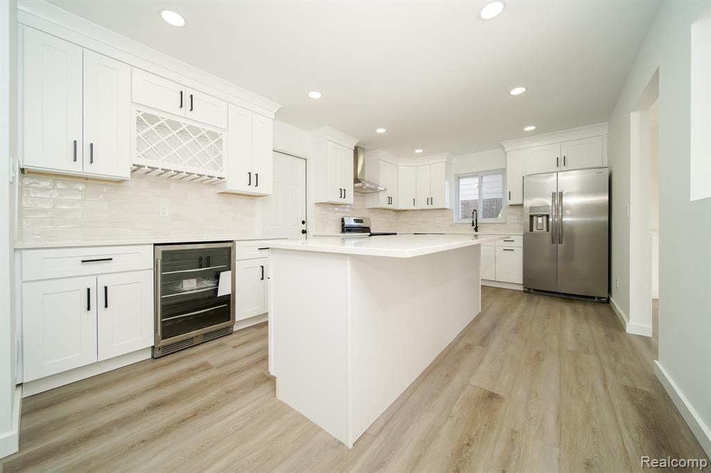 4060 Franklin Park Drive, Sterling Heights, MI 48310 — Photo 10