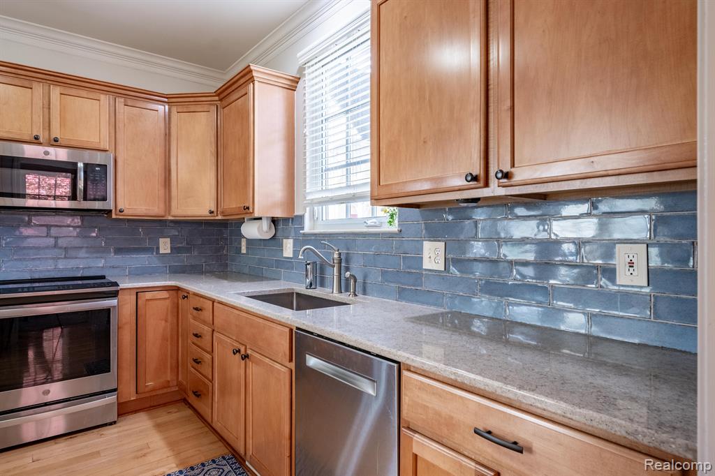 50291 HANCOCK Street, Canton, MI 48188 — Photo 13