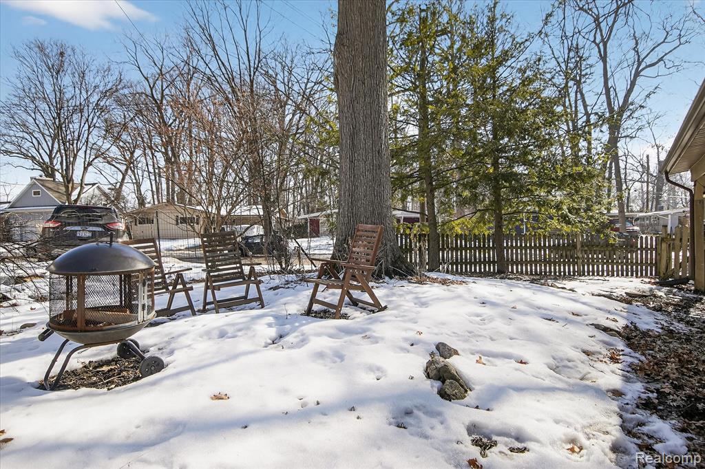 2344 S Circle Drive, Ann Arbor, MI 48103 — Photo 36