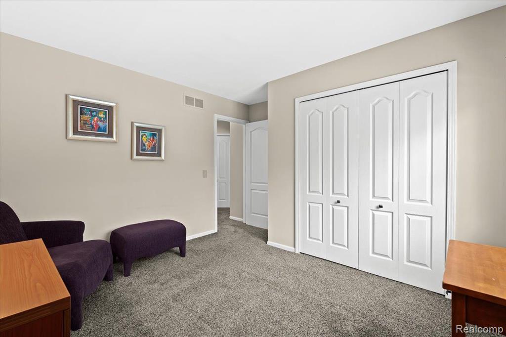 2597 MAPLE FOREST Court, Wixom, MI 48393 — Photo 10