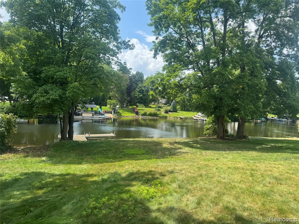 5245 Riverwalk Trail, Commerce Twp, MI 48382 — Photo 5