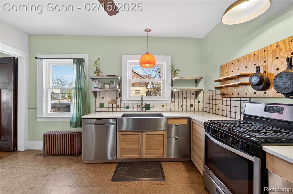 241 Moss Street, Highland Park, MI 48203 — Photo 13