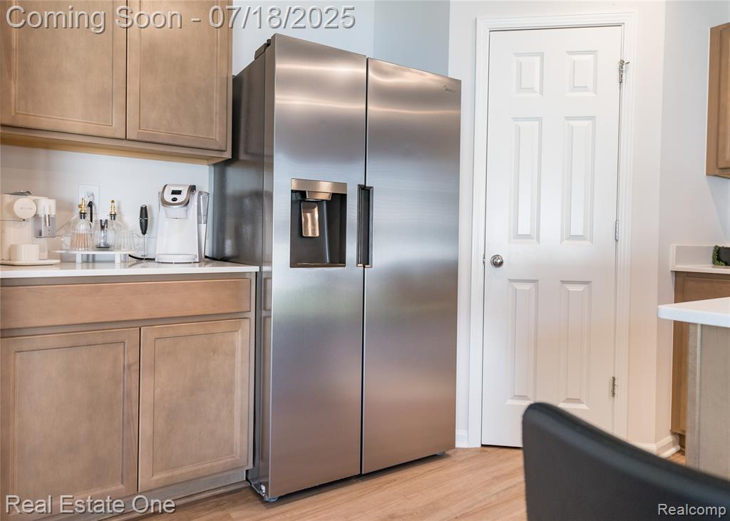 520 Lake Village, Waterford, MI 48328 — Photo 15