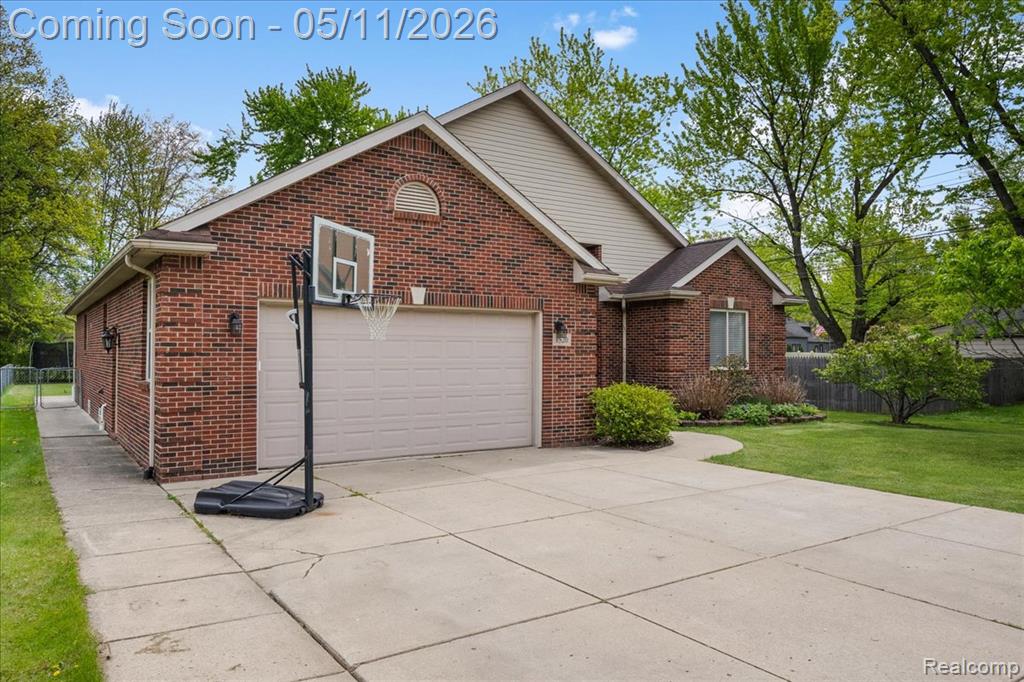 1520 Garden Street, Garden City, MI — Photo 2
