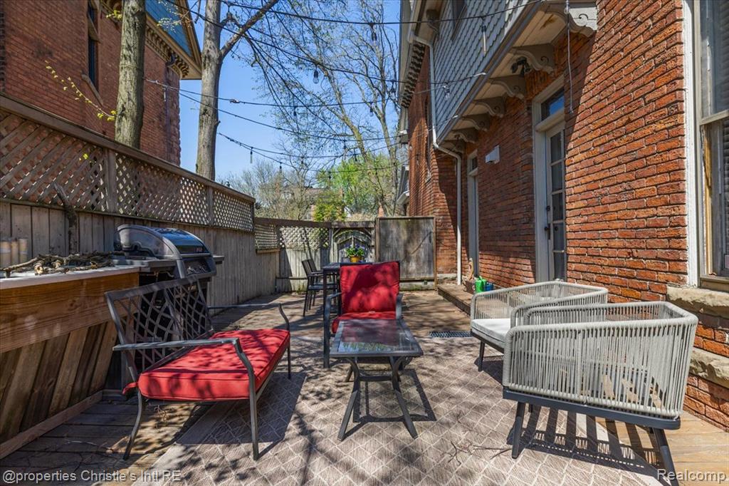 691 W CANFIELD Street, Detroit, MI 48201 — Photo 59