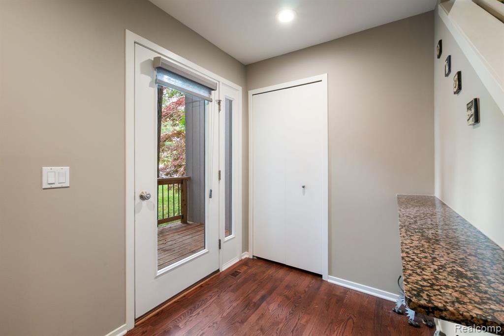 5775 Eastman Boulevard, West Bloomfield, MI 48323 — Photo 7
