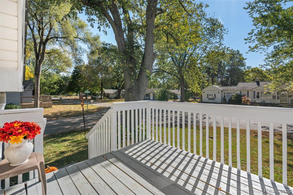 4400 Louella Drive, Waterford, MI 48329 — Photo 7