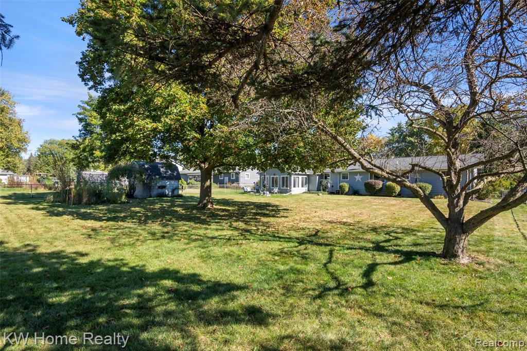5334 Dunster Road, Grand Blanc, MI 48439 — Photo 58