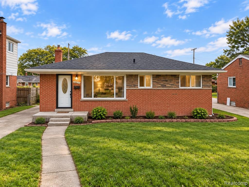 24837 Curie Street, Warren, MI 48091