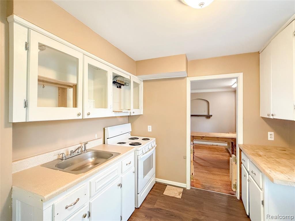 4993 Gateshead Street, Grosse Pointe, MI 48236 — Photo 7