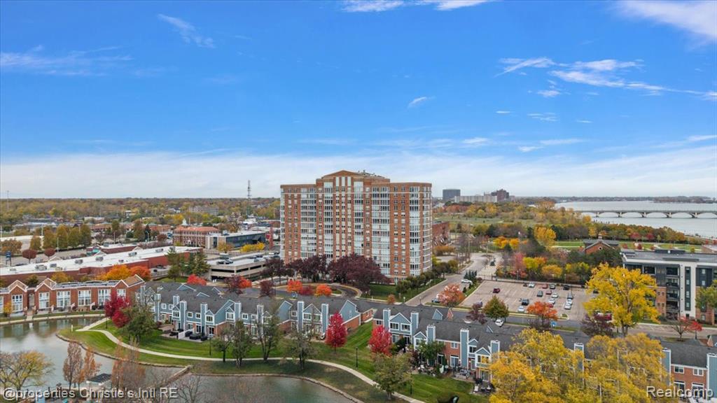 250 E Harbortown Drive, 705, Detroit, MI 48207 — Photo 2