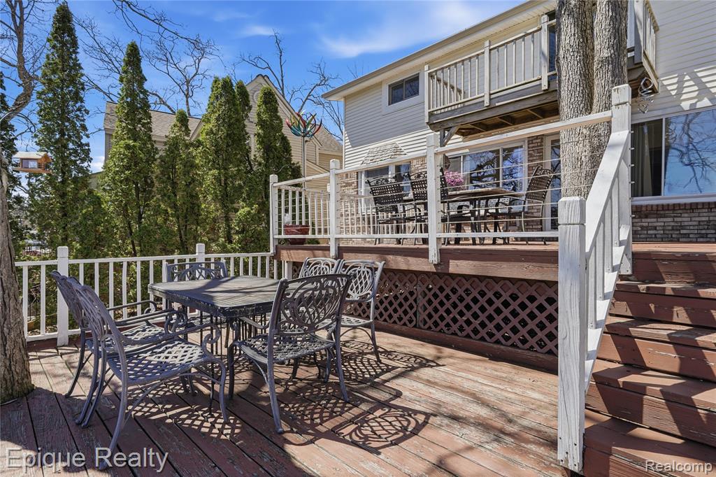 423 Shady Oaks Street, Lake Orion, MI 48362 — Photo 8