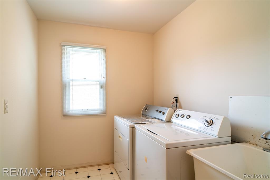4798 WALNUT CREEK Drive, West Bloomfield, MI — Photo 31